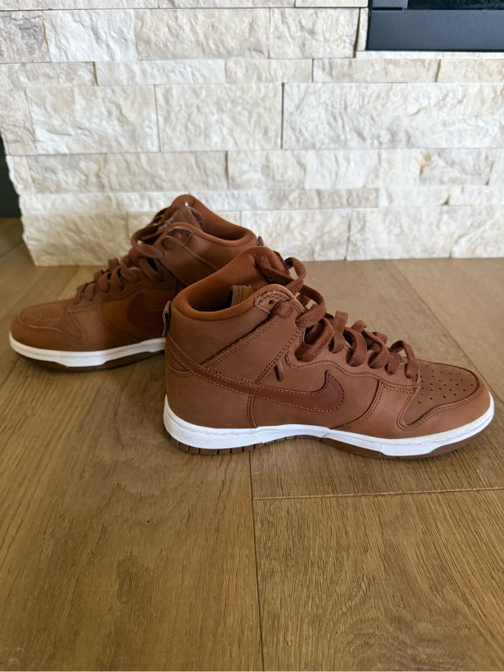 Nike High-Top Dunks - Cognac